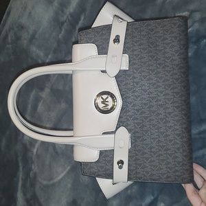 Michael Kors Carmen Crossbody